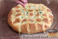 Фото приготовления рецепта: Чесночный хлеб с сыром - шаг №20