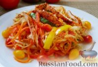 Фото к рецепту: Салат "Азиатский" с курицей и овощами