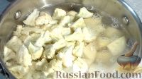Фото приготовления рецепта: Овощная запеканка из картофеля и цветной капусты - шаг №4