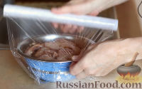 Фото приготовления рецепта: Кролик с беконом в имбирно-медовом маринаде, запечённый в духовке - шаг №4
