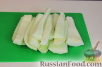 Фото приготовления рецепта: Нежные оладьи из кабачков - шаг №2