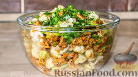 Фото к рецепту: Салат "Лесное лукошко" с жареными лисичками