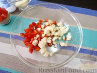 Фото приготовления рецепта: Мясной салат  "Куртизанка" с грушей и яблоком - шаг №5