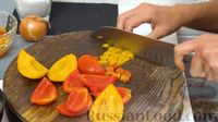 Фото приготовления рецепта: Мясные "гнёзда" с сыром и помидорами - шаг №4