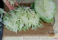 Фото приготовления рецепта: Маринованная капуста с чесноком - шаг №4