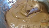 Фото приготовления рецепта: Шоколадные маффины - шаг №6