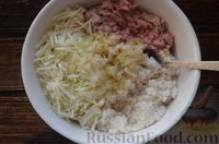 Фото приготовления рецепта: Мясная запеканка с капустой и рисом - шаг №5