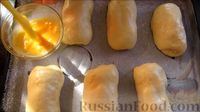 Фото приготовления рецепта: Дрожжевые булочки с сыром - шаг №7