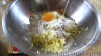Фото приготовления рецепта: Картофельная лепешка с курицей и сыром - шаг №2