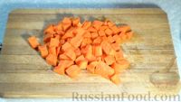 Фото приготовления рецепта: Морковный смузи с яблоком и апельсином - шаг №2