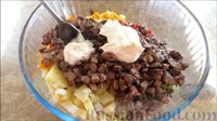 Фото приготовления рецепта: Салат с печенью и мандаринами - шаг №7