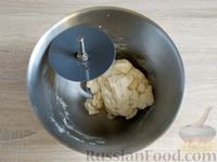 Фото приготовления рецепта: Жареные пирожки с картошкой и укропом - шаг №4