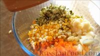 Фото приготовления рецепта: Салат с печенью и мандаринами - шаг №3