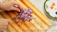 Фото приготовления рецепта: Сырно-овощная шаурма с аджикой и соусом терияки - шаг №4
