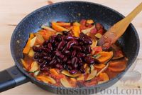Фото приготовления рецепта: Курица в пряном маринаде, с овощами и фасолью - шаг №14