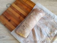 Фото приготовления рецепта: Куриный рулет с гречкой и грибами - шаг №10