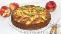 Фото к рецепту: Сочный пирог с нектаринами