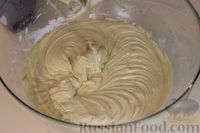 Фото приготовления рецепта: Сочный пирог с нектаринами - шаг №5