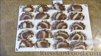 Фото приготовления рецепта: Шоколадные вареники с творогом - шаг №11