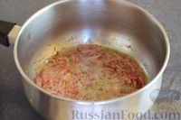Фото приготовления рецепта: Пшенный суп с яичной паутинкой - шаг №2