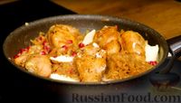 Фото приготовления рецепта: Армянский хохоп (курица с луком и гранатом) - шаг №8