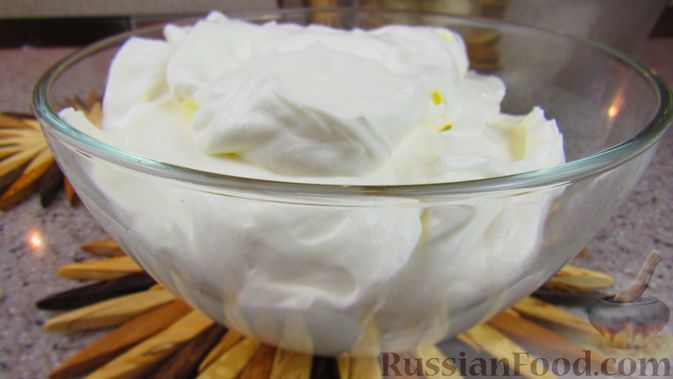 Рецепт приготовления густого крема из сметаны: просто и быстро