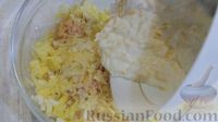 Фото приготовления рецепта: Картофельный пирог-запеканка с сыром - шаг №4