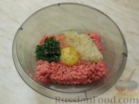 Фото приготовления рецепта: Латышский свекольный суп с фрикадельками - шаг №5