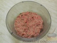 Фото приготовления рецепта: Латышский свекольный суп с фрикадельками - шаг №6