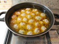 Фото приготовления рецепта: Латышский свекольный суп с фрикадельками - шаг №12
