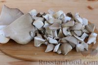 Фото приготовления рецепта: Картофельная запеканка с грибами - шаг №6