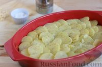 Фото приготовления рецепта: Картофельная запеканка с грибами - шаг №13