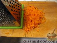 Фото приготовления рецепта: Салат из капусты «Закусон» - шаг №2