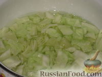 Фото приготовления рецепта: Восточный салат из капусты - шаг №5