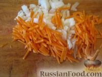 Фото приготовления рецепта: Борщ вегетарианский с грибами - шаг №6