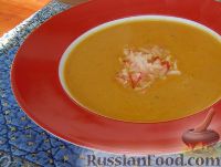 Фото к рецепту: Тыквенный суп-пюре с имбирем
