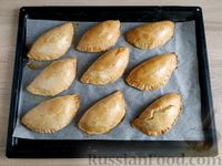Фото приготовления рецепта: Пирожки с яблоками (в духовке) - шаг №24