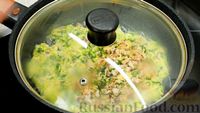 Фото приготовления рецепта: Кабачковые "чебуреки" с мясом, зеленью и сыром - шаг №15