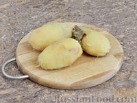 Фото приготовления рецепта: Картофельные "гнёзда" с перепелиными яйцами - шаг №2