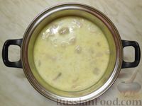 Фото приготовления рецепта: Молочный суп с рыбой - шаг №10