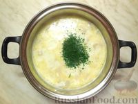 Фото приготовления рецепта: Молочный суп с рыбой - шаг №12