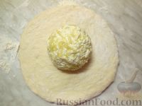 Фото приготовления рецепта: Осетинский пирог с капустой и сыром (кабускаджин) - шаг №17