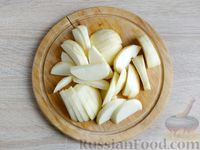 Фото приготовления рецепта: Творожная запеканка с яблоками - шаг №5