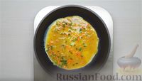 Фото приготовления рецепта: Омлет с колбасой, кабачками, помидорами и сладким перцем - шаг №1