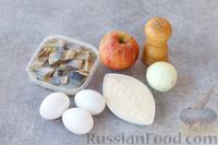 Фото приготовления рецепта: Закуска из яиц, яблок и лука, с сельдью - шаг №1