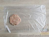 Фото приготовления рецепта: Куриные "колобки" с грибами и сыром - шаг №8