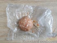 Фото приготовления рецепта: Куриные "колобки" с грибами и сыром - шаг №14