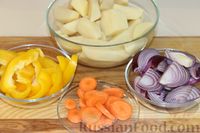 Фото приготовления рецепта: Индейка с овощами и грецкими орехами, запечённая в духовке - шаг №5
