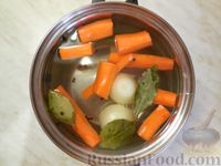 Фото приготовления рецепта: Рыбный суп с солеными огурцами - шаг №5