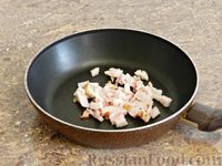 Фото приготовления рецепта: Красный борщ с курицей, фасолью и черносливом - шаг №9